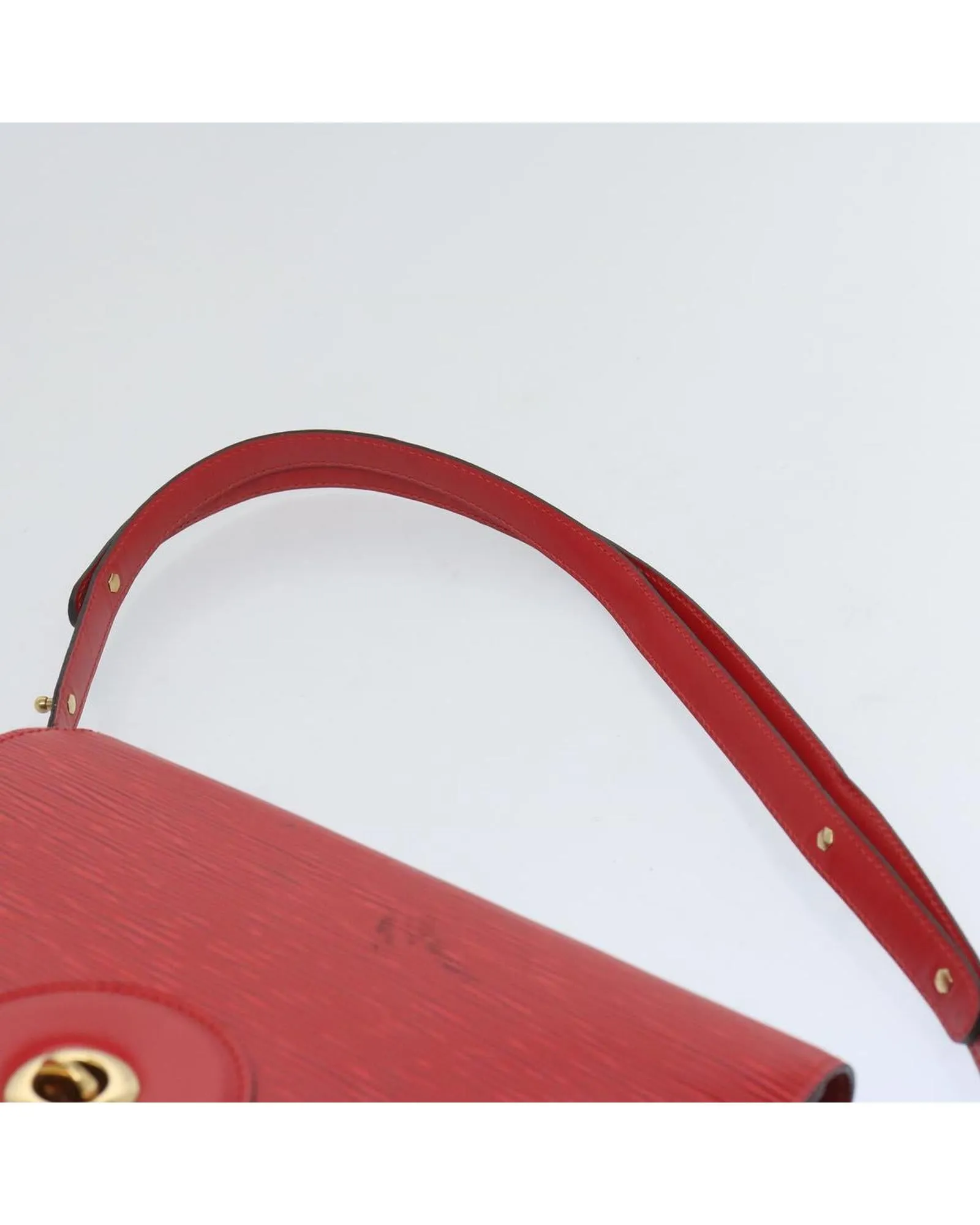 Red Epi Shoulder Bag with Free Run Design