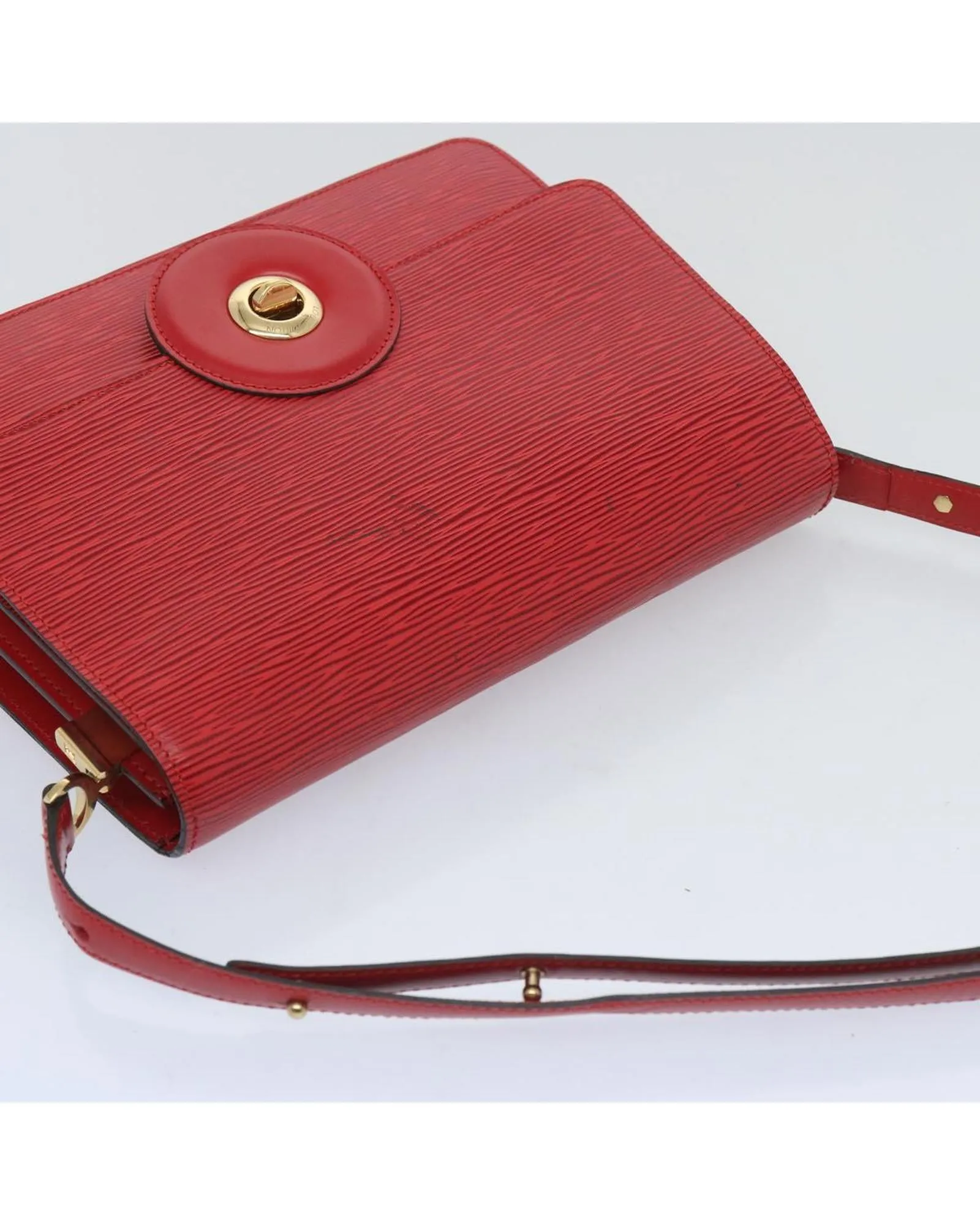 Red Epi Shoulder Bag with Free Run Design