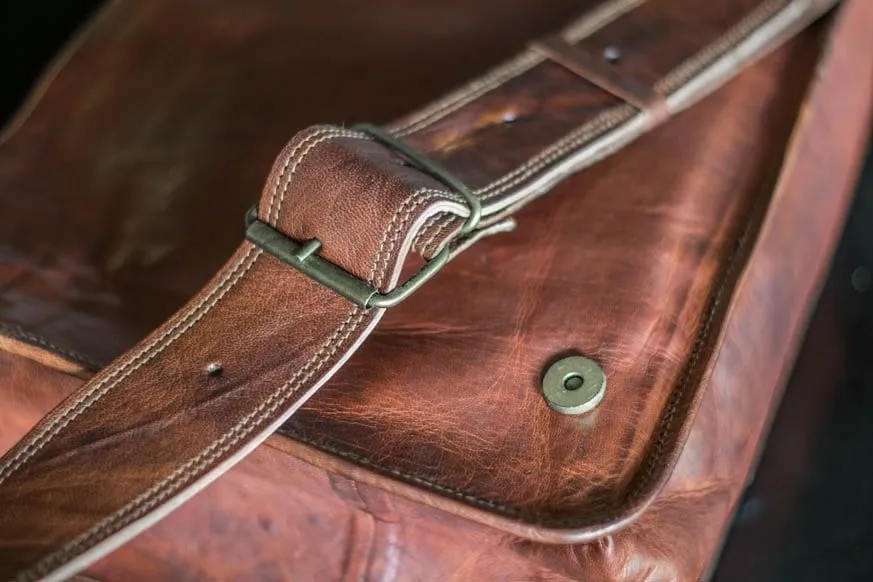 Vintage Brown Leather Messenger Bag 15"