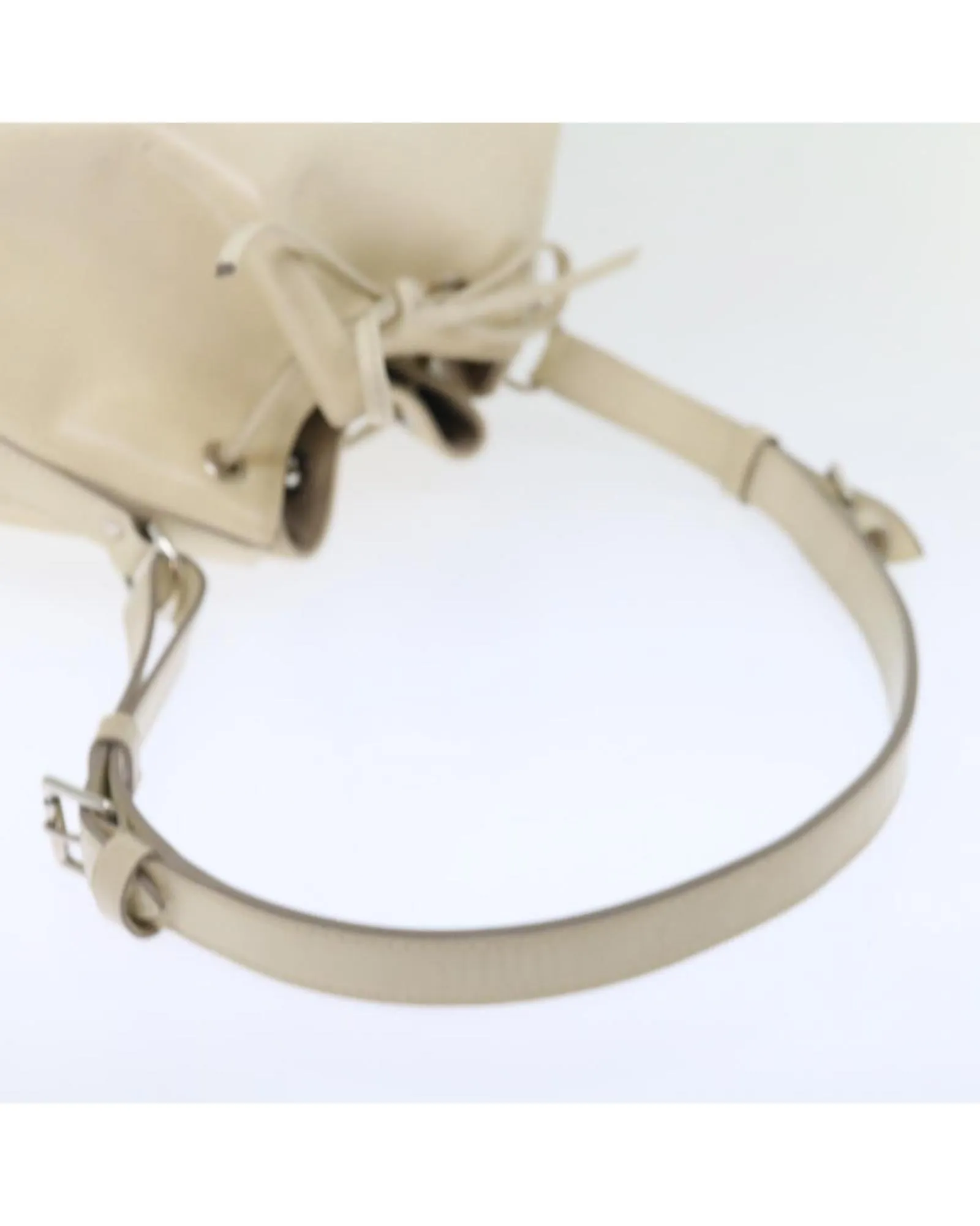 White Epi Leather Shoulder Bag with Adjustable Strap - Pre-owned LV Auth 71460